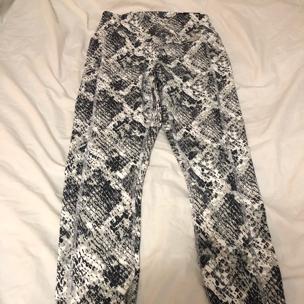 PINK Leggings